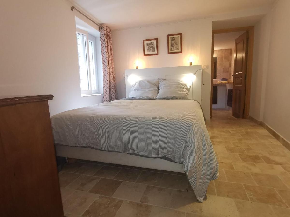 Bed and Breakfast Le Nid Des Arts Туррет Экстерьер фото